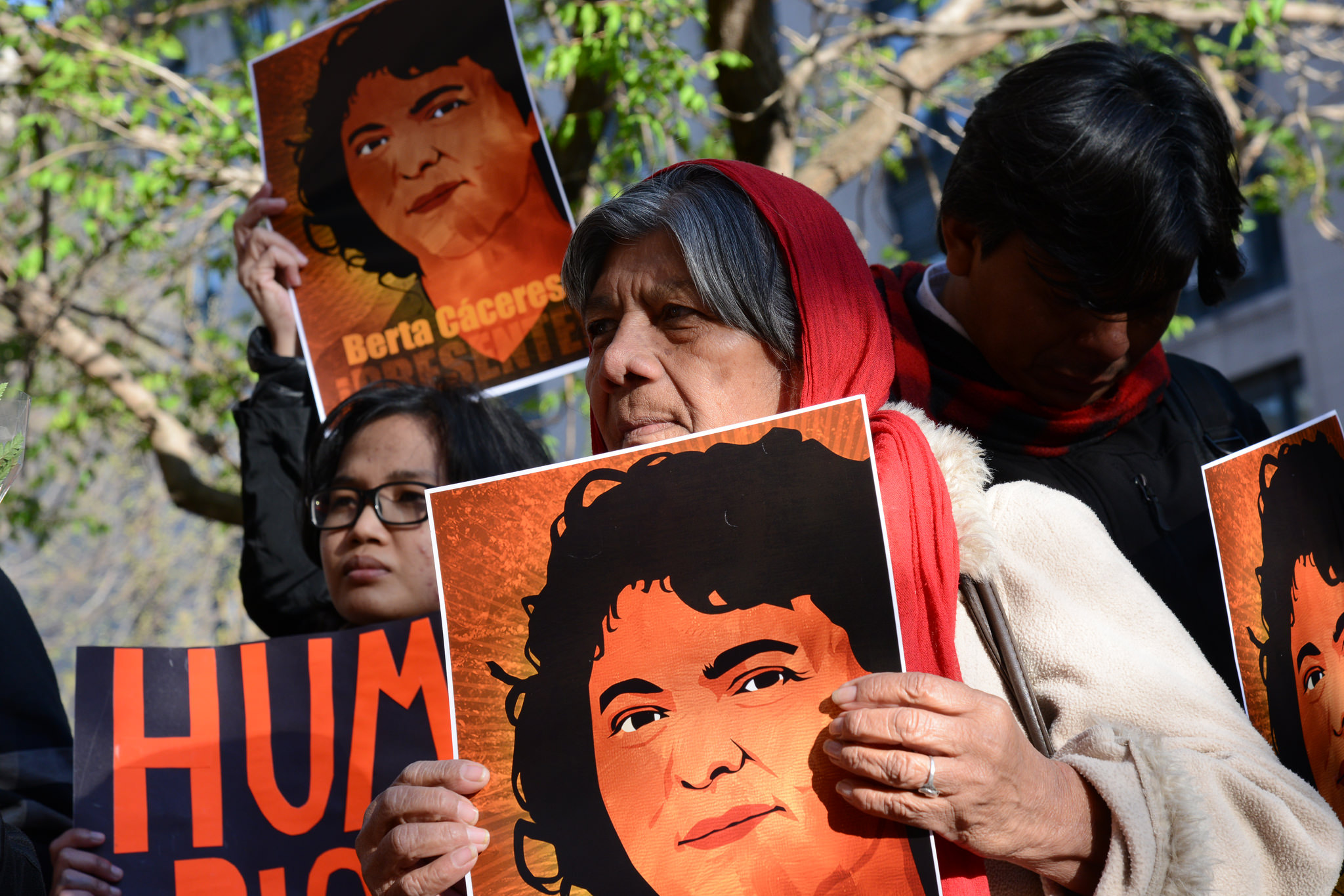 Lydia Chaparro (ENT) participa en un artículo sobre Berta Cáceres y otras ambientalistas asesinadas