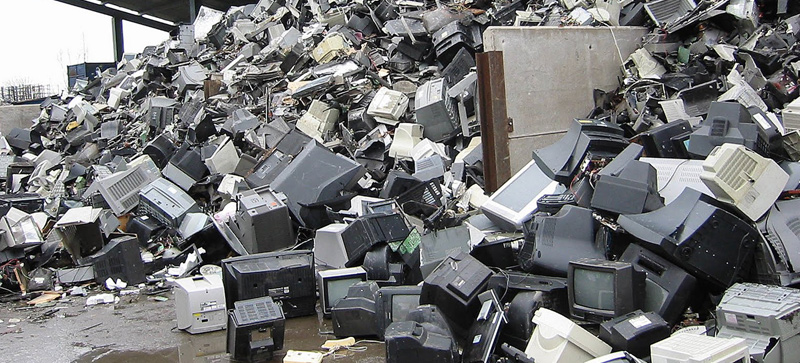Reutilización y prevención de los residuos de aparatos eléctricos y electrónicos en Cornellà
