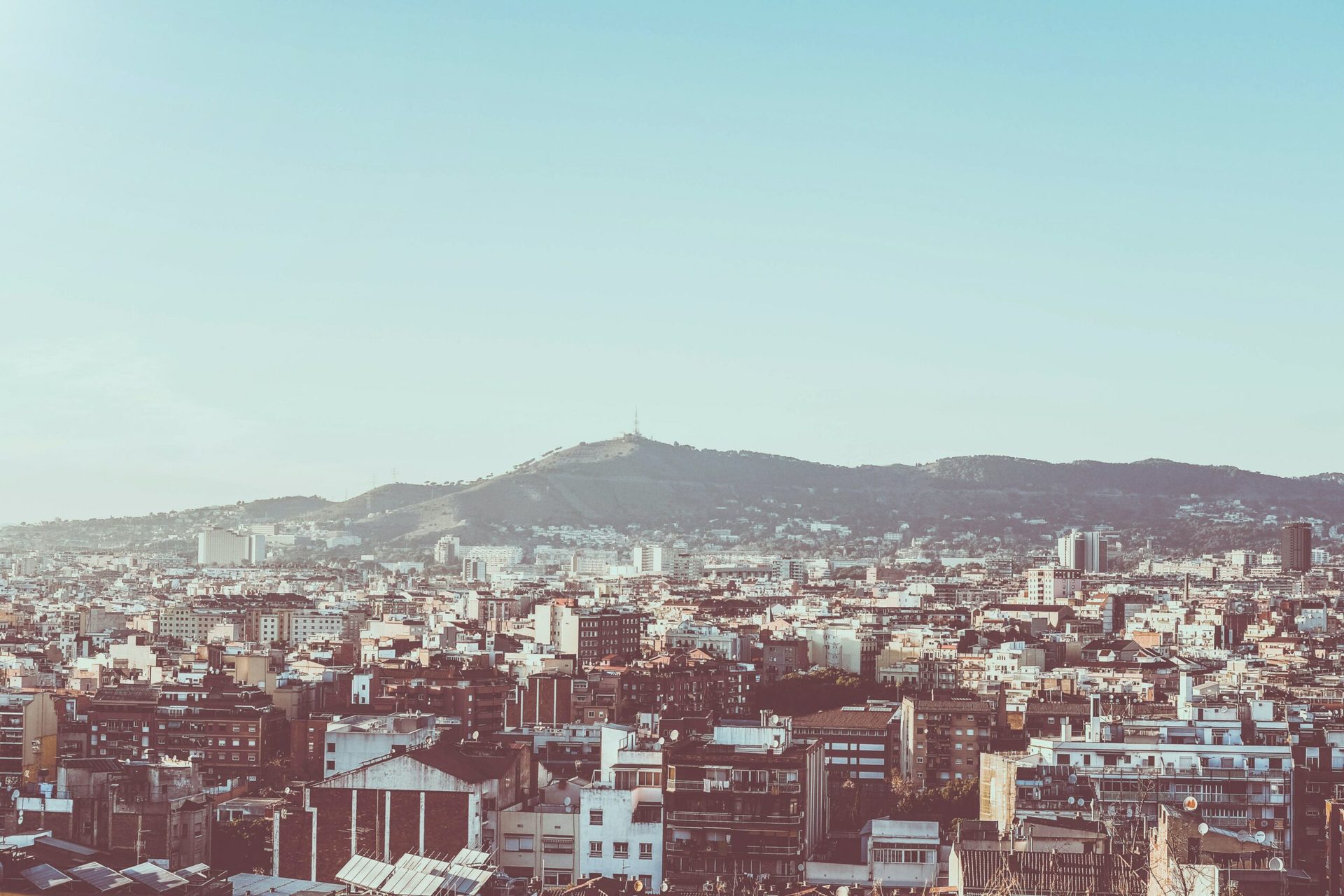 Iniciamos un estudio sobre las tasas de recogida de residuos en los municipios del Área Metropolitana de Barcelona