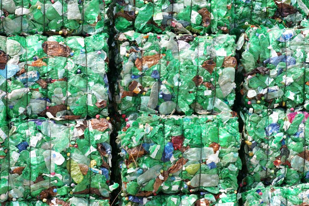 Understanding illegal plastic waste shipments in the EU – Focus on Spain
