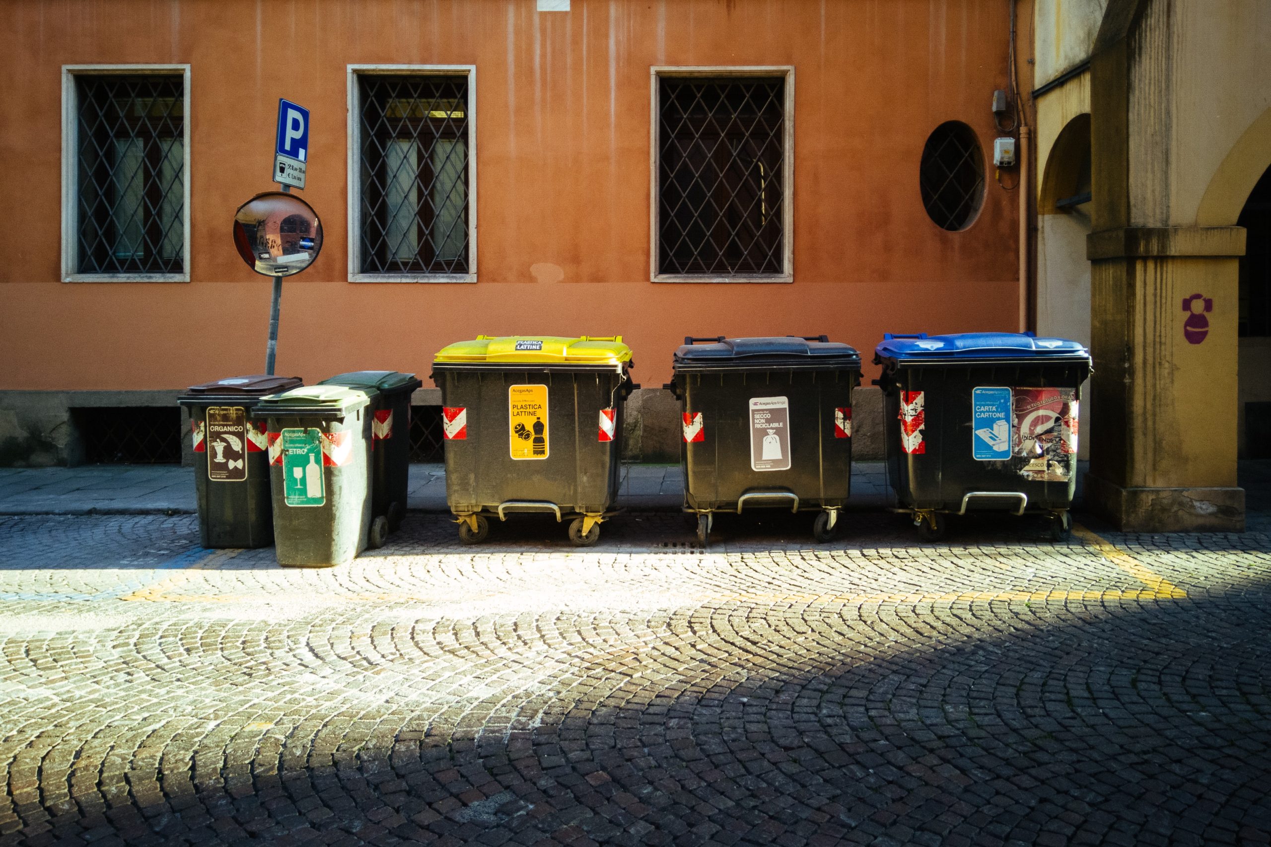 Gastos e ingresos de las entidades locales en materia de gestión de residuos urbanos